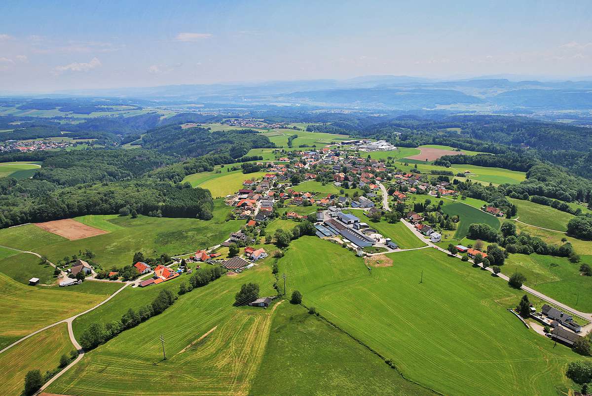 Luftbild Maiers Bauernhof | Maiers frische Milchprodukte, Oberwihl-Hotzenwald